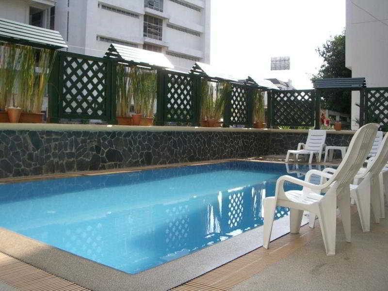 Mad Monkey Hostel Bangkok Dış mekan fotoğraf