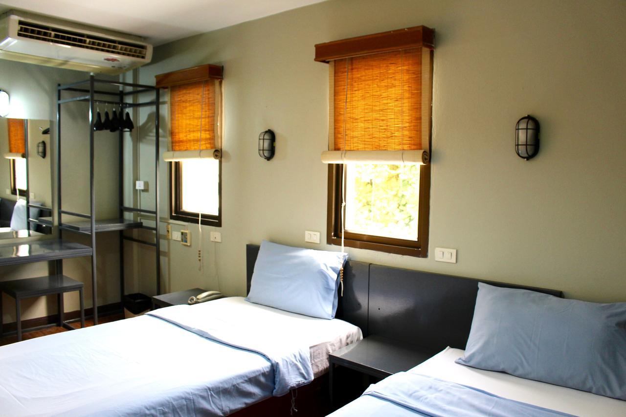 Mad Monkey Hostel Bangkok Dış mekan fotoğraf