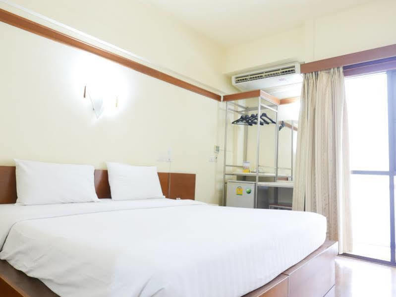 Mad Monkey Hostel Bangkok Dış mekan fotoğraf