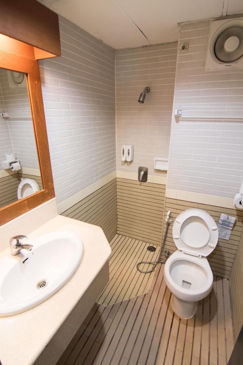 Mad Monkey Hostel Bangkok Dış mekan fotoğraf